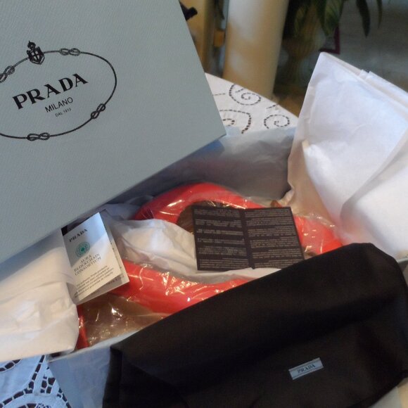 New Prada Hot Pink Calf Patent Leather Peep Toe Heeled Pumps Size 38.5B - Picture 2 of 16